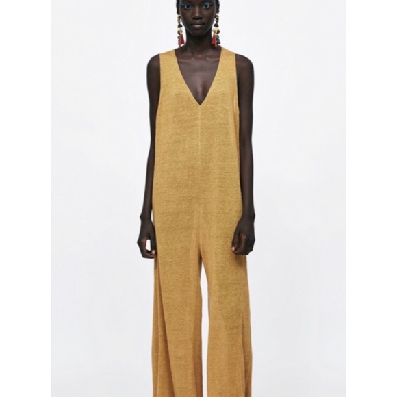 Zara Oversized jumpsuit - Picture 2 of 4
